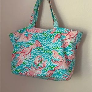 LILLY PULITZER LOBSTAH ROLL BAG